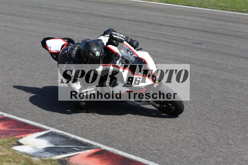 /Archiv-2022/08 17.04.2022 Speer Racing ADR/Gruppe gelb/96